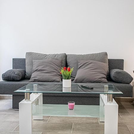9 Min From City Center - Beautiful Studio Near U1 Reumannplatz Bécs Kültér fotó