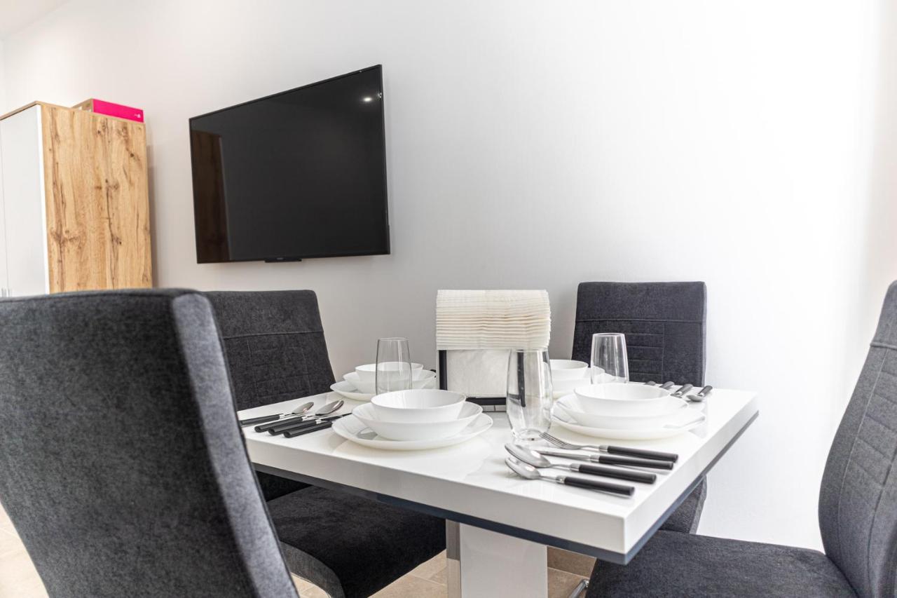 9 Min From City Center - Beautiful Studio Near U1 Reumannplatz Bécs Kültér fotó