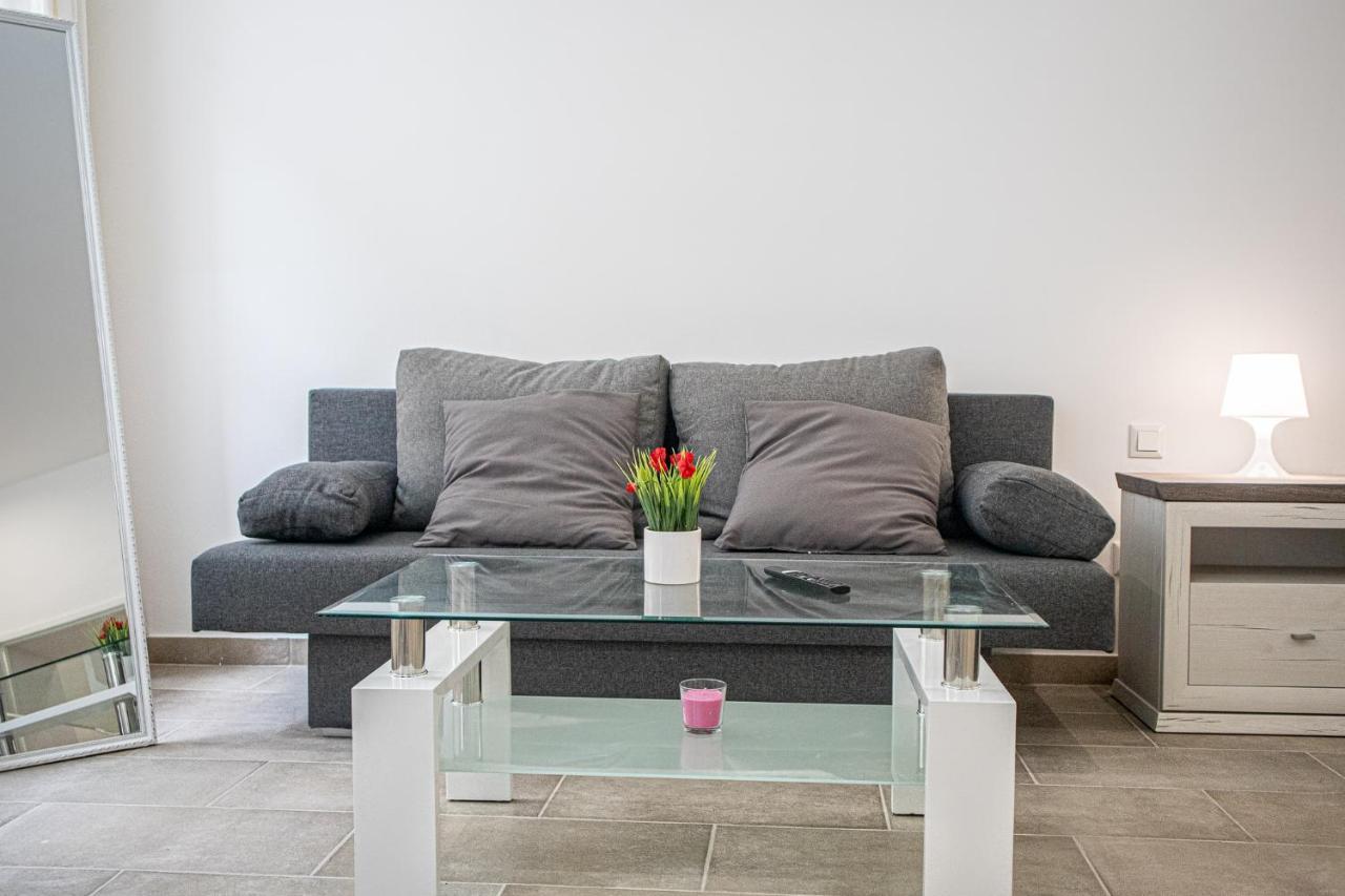9 Min From City Center - Beautiful Studio Near U1 Reumannplatz Bécs Kültér fotó
