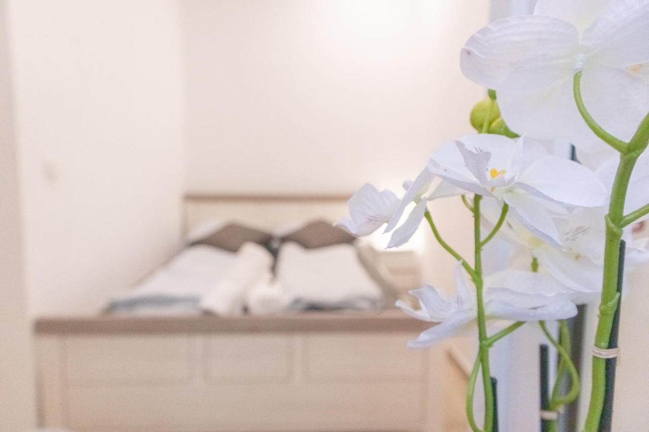 9 Min From City Center - Beautiful Studio Near U1 Reumannplatz Bécs Kültér fotó