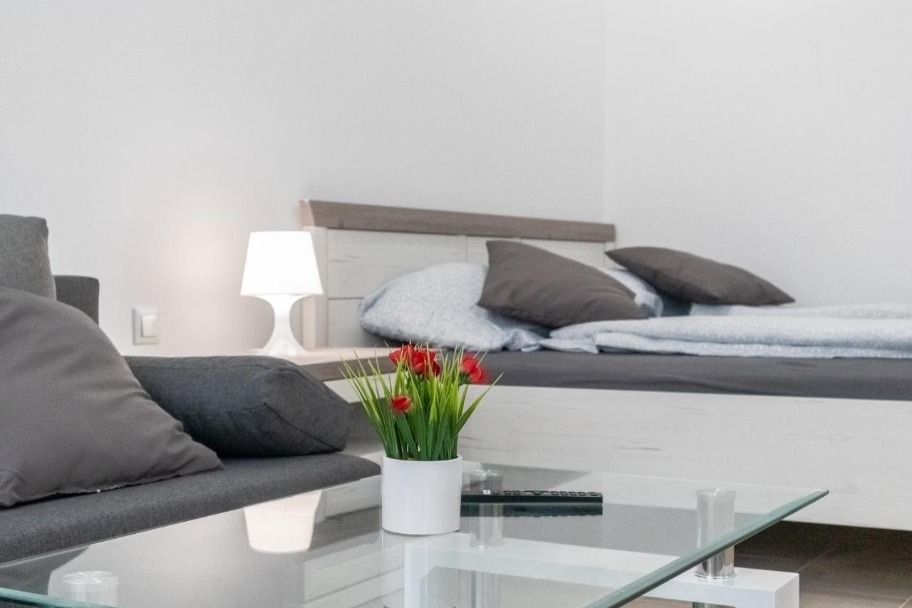9 Min From City Center - Beautiful Studio Near U1 Reumannplatz Bécs Kültér fotó