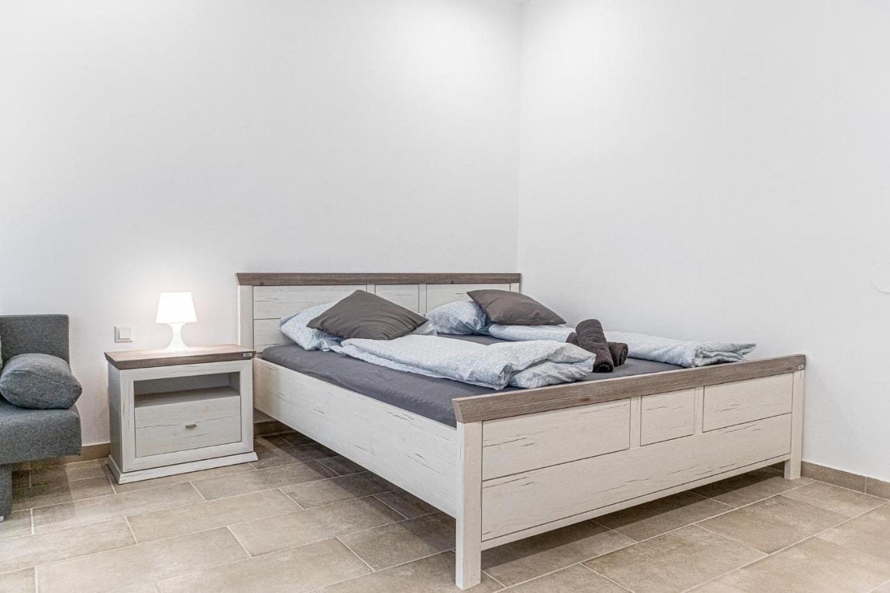 9 Min From City Center - Beautiful Studio Near U1 Reumannplatz Bécs Kültér fotó