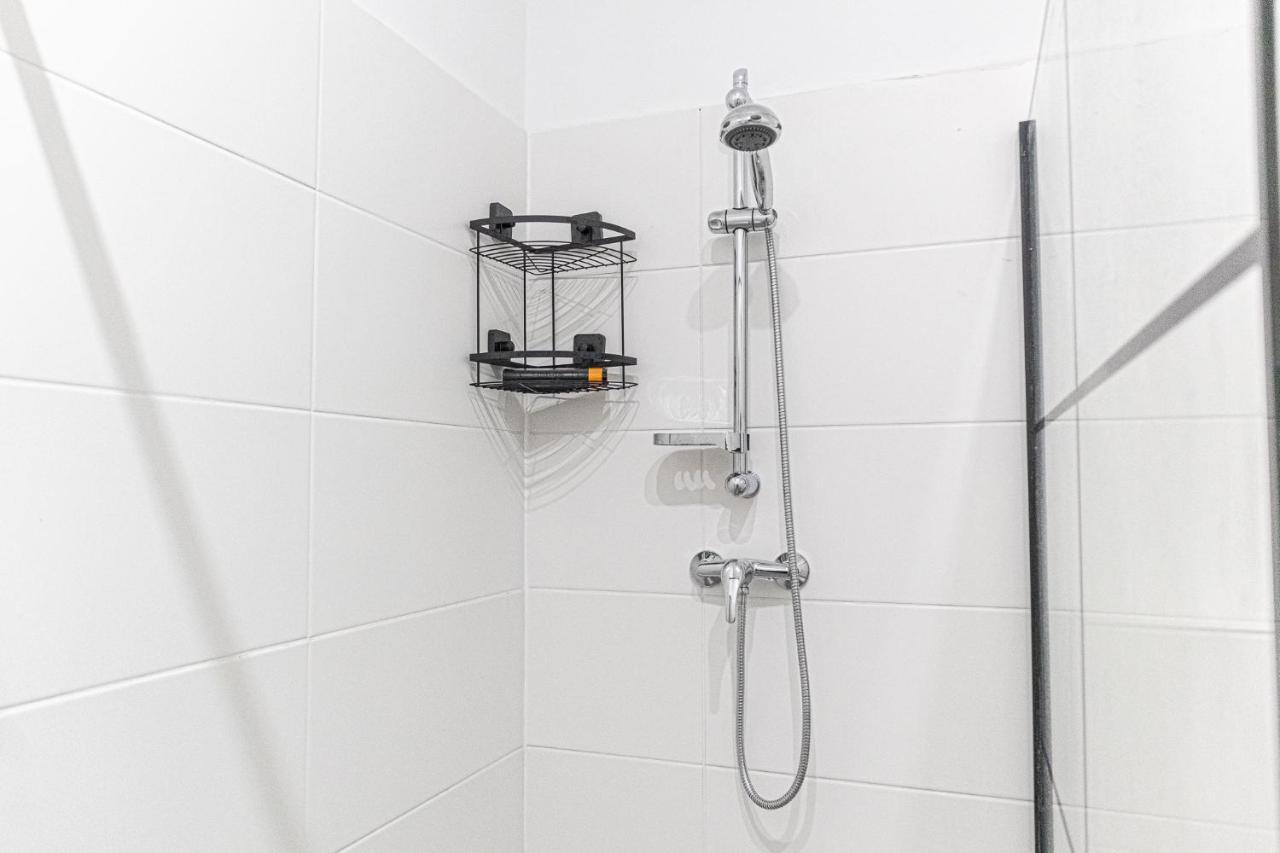 9 Min From City Center - Beautiful Studio Near U1 Reumannplatz Bécs Kültér fotó