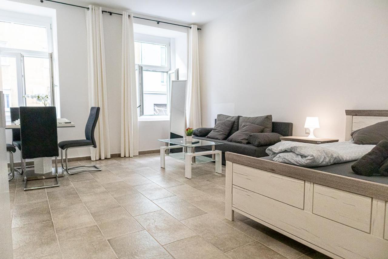 9 Min From City Center - Beautiful Studio Near U1 Reumannplatz Bécs Kültér fotó