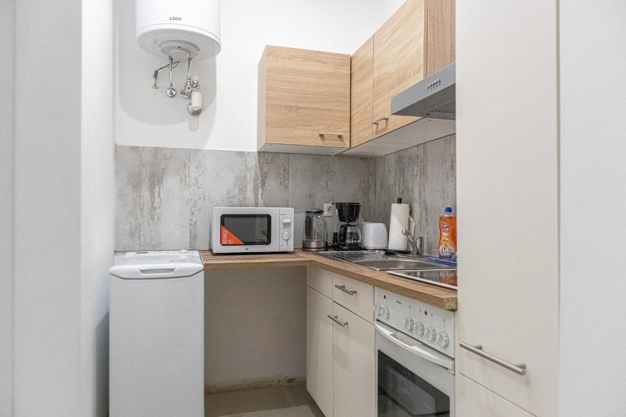 9 Min From City Center - Beautiful Studio Near U1 Reumannplatz Bécs Kültér fotó